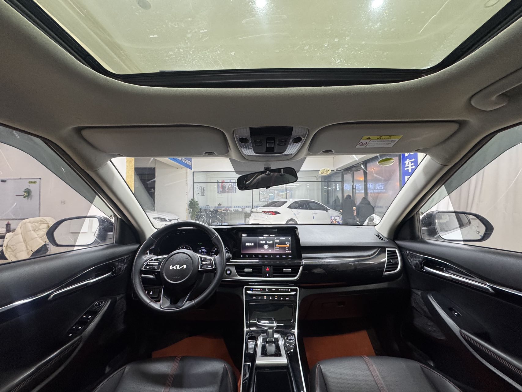 Комплектации KIA KX3 из Китая